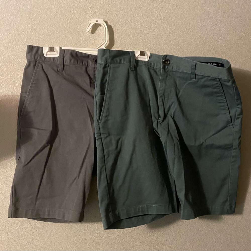 Men’s RVCA Weekend Stretch Shorts pair